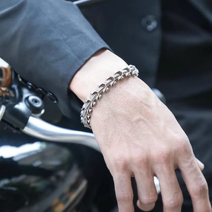 Silver Men's Stylish Bracelet-Bracelet