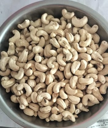 Premium Roasted Cashews by Charishma Cashew Industries