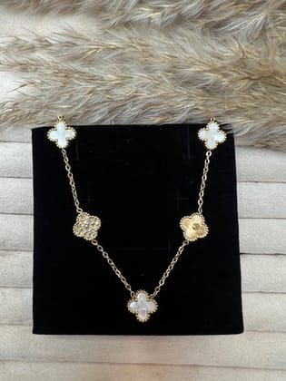 Reversible Golden Clover Chain