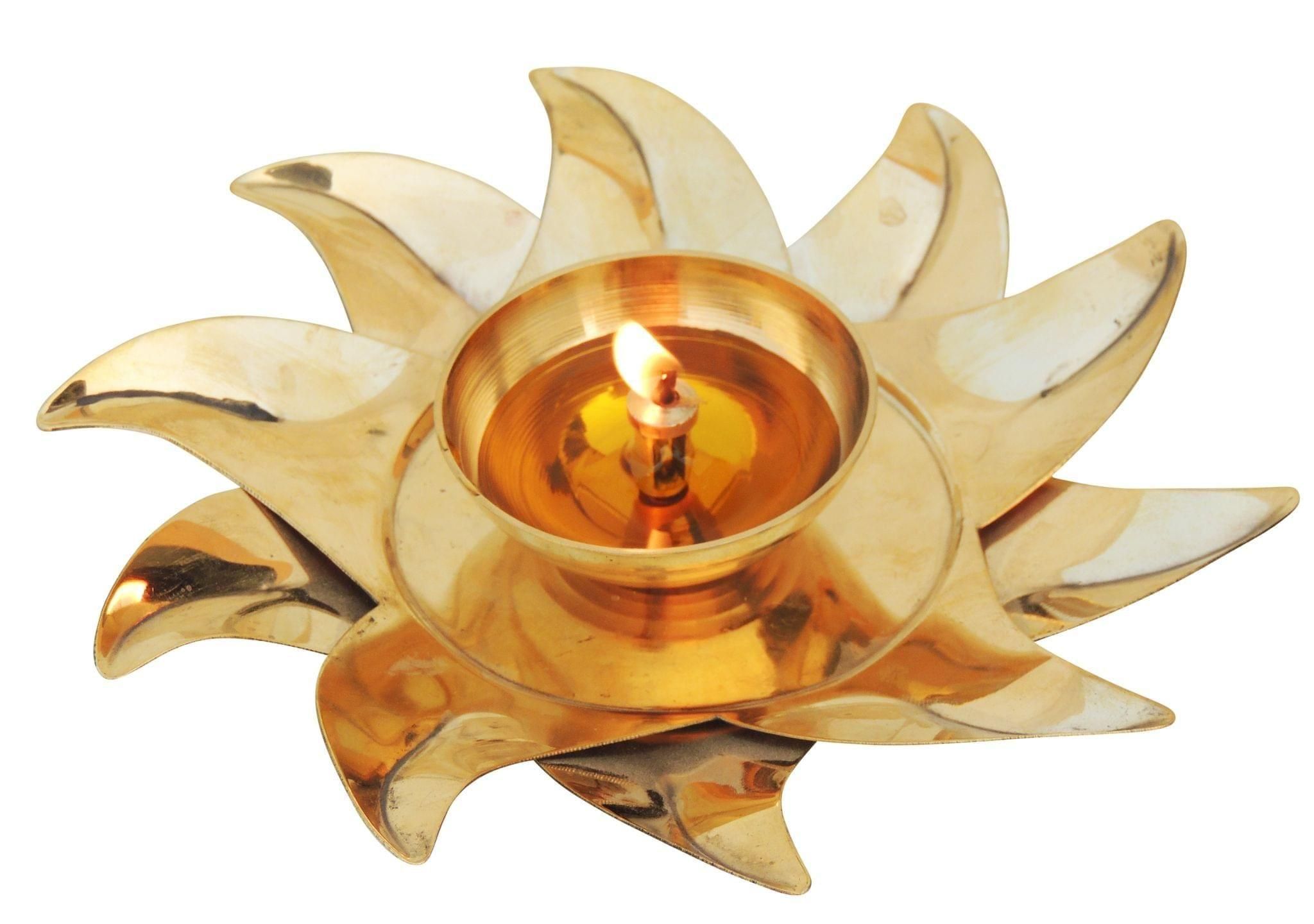 Surya Deepak No. 3- 7*7*2 inch (Z490 C)