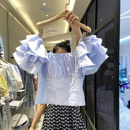 Liv Top-M