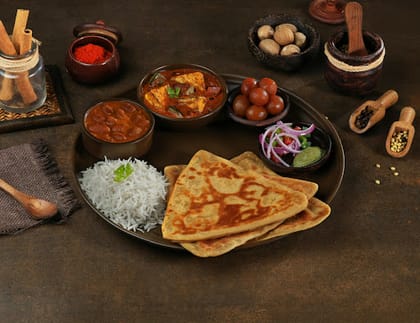 Kadhai Paneer Thali Meal