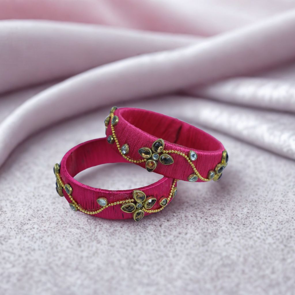 Silk Thread Bangles [9X8X9cm]