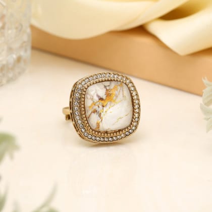 Snow White Color Kundan Ring For Women-Ring_Size_Adjustable | Diameter Length: 2.50 CM x Width: 2.50 CM / White / Alloy With Good Quality Mehndi Gold Plated