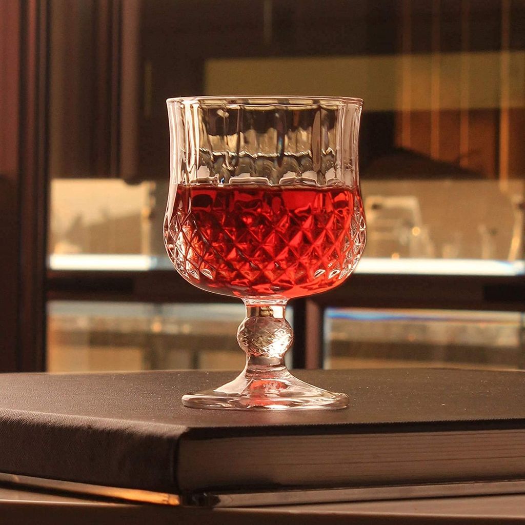 European Style Crystal Clear 190 ml Brandy Glasses Set Premium Glasses Designer Glass for Taking and Serving Various Drinks