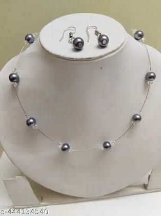 Floating necklace with earrings for the stylish & Fashionable Modern Woman