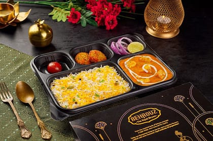 Royal Paneer Lababdar Thali With Rice