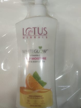 Lotus Herbals Whiteglow™ Vitamin-c Deep moisture Hand & body lotion Smooth & radiant skin 