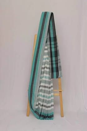 Tisser Dhanekhali tant saree with blouse piece