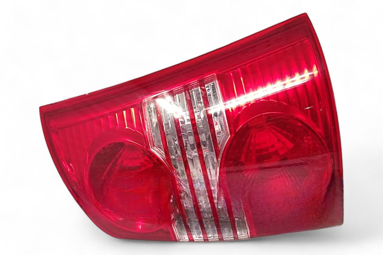 Lumax Rear Tail Lamp - RH AV552111