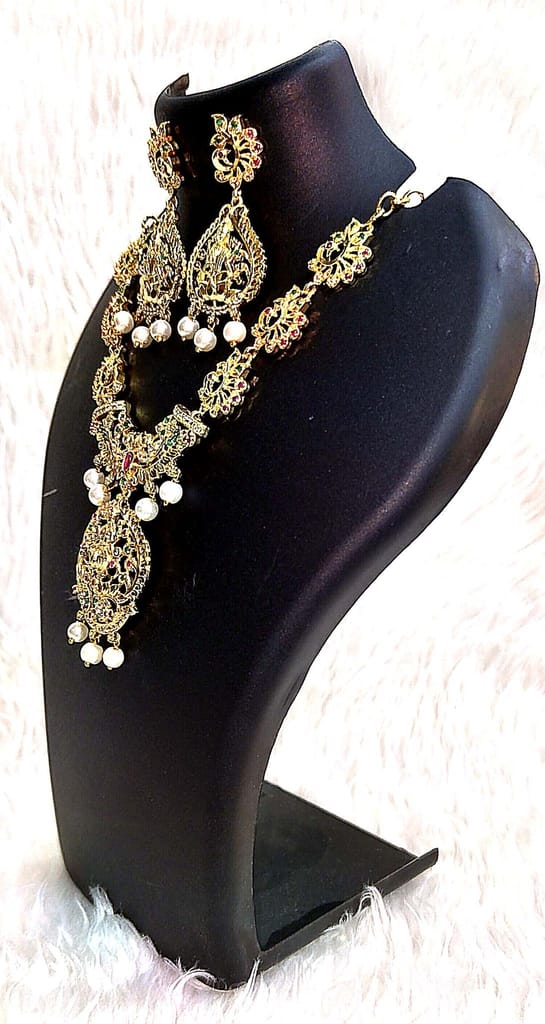 Gold-plated, pearl, and green stone necklace set