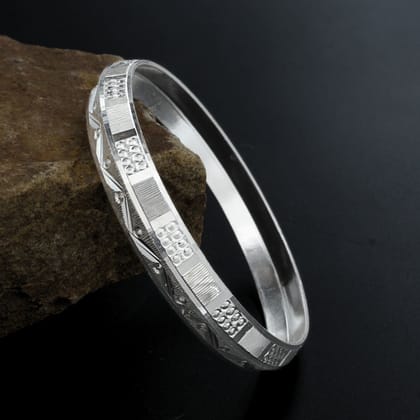 Real Sterling Silver Men's fabulous vintage look Bangle-Dia 6 CM (Circ 7.42 Inch)