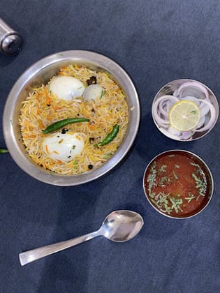 Egg Biryani With Gravy