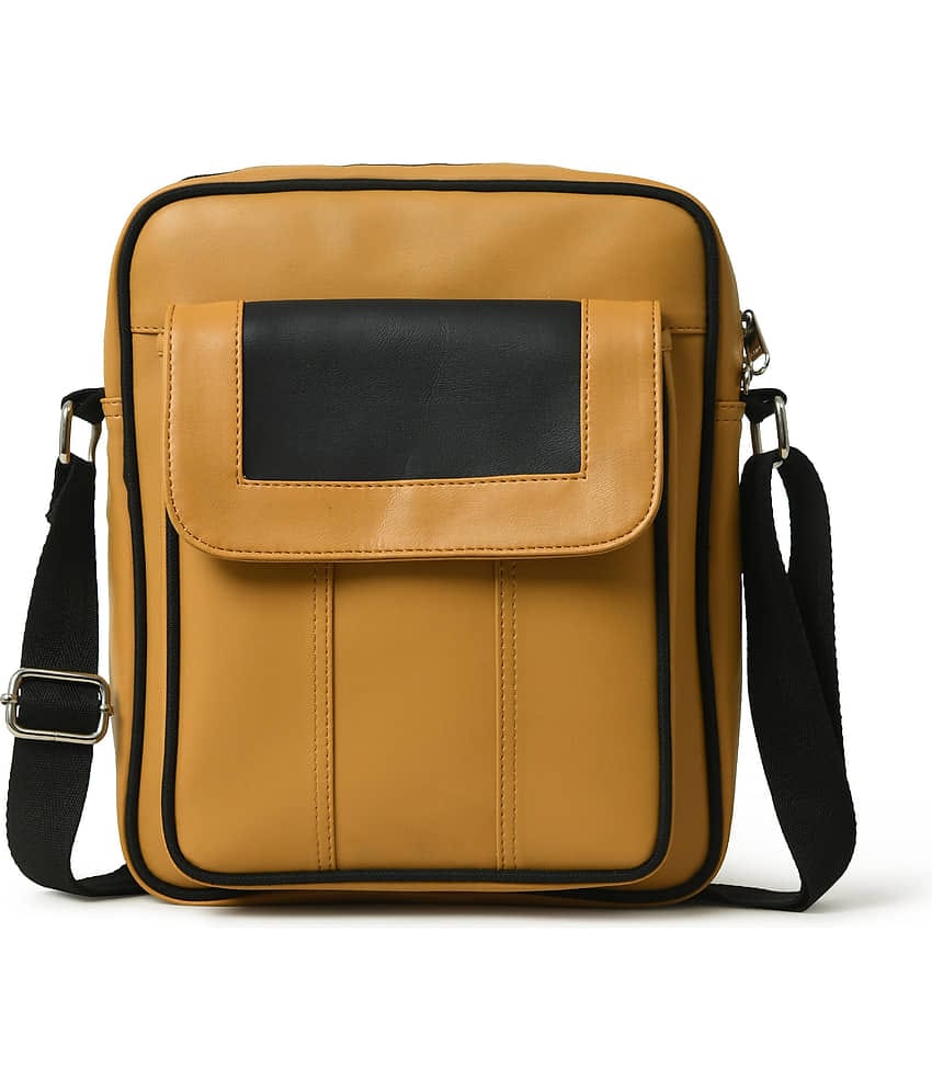 MATRICE - Yellow Solid Messenger Bag