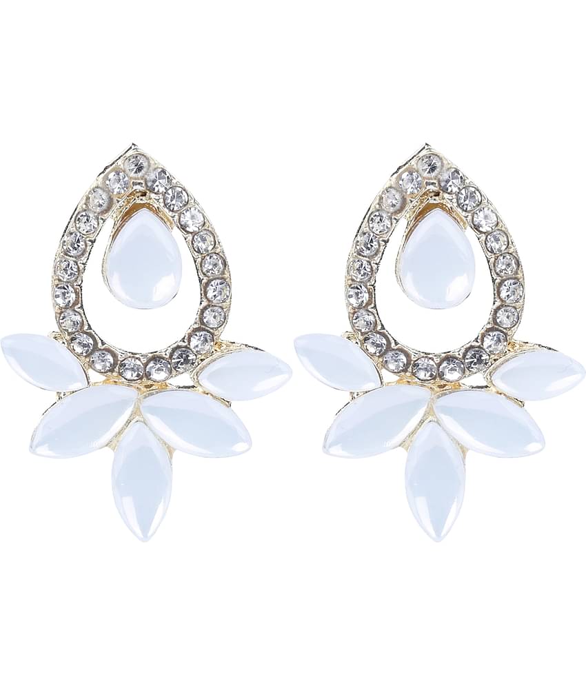 PUJVI - White Stud Earrings ( Pack of 1 )