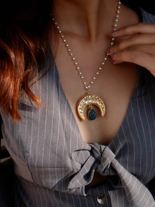 Juni Pendant Kundan Necklace-Grey