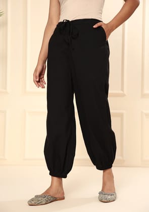 Black embroidered lace cuff pants-S