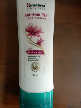 Himalaya ant-hair fall conditioner with bhringaraja