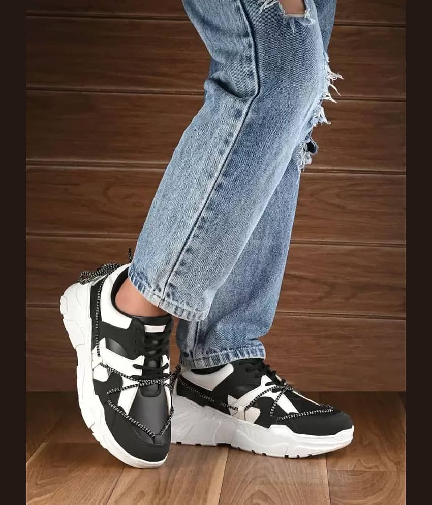 Big Fox Black Women's Sneakers