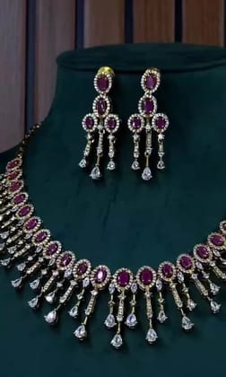 Elegant Green Gemstone Jewellery Set