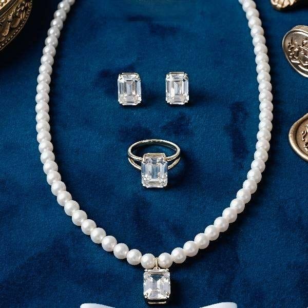 Handmade White Pearl and cristal jwellary set - Necklace Earrings Ring