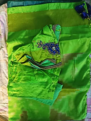 Elegant Silk Saree with Intricate Design