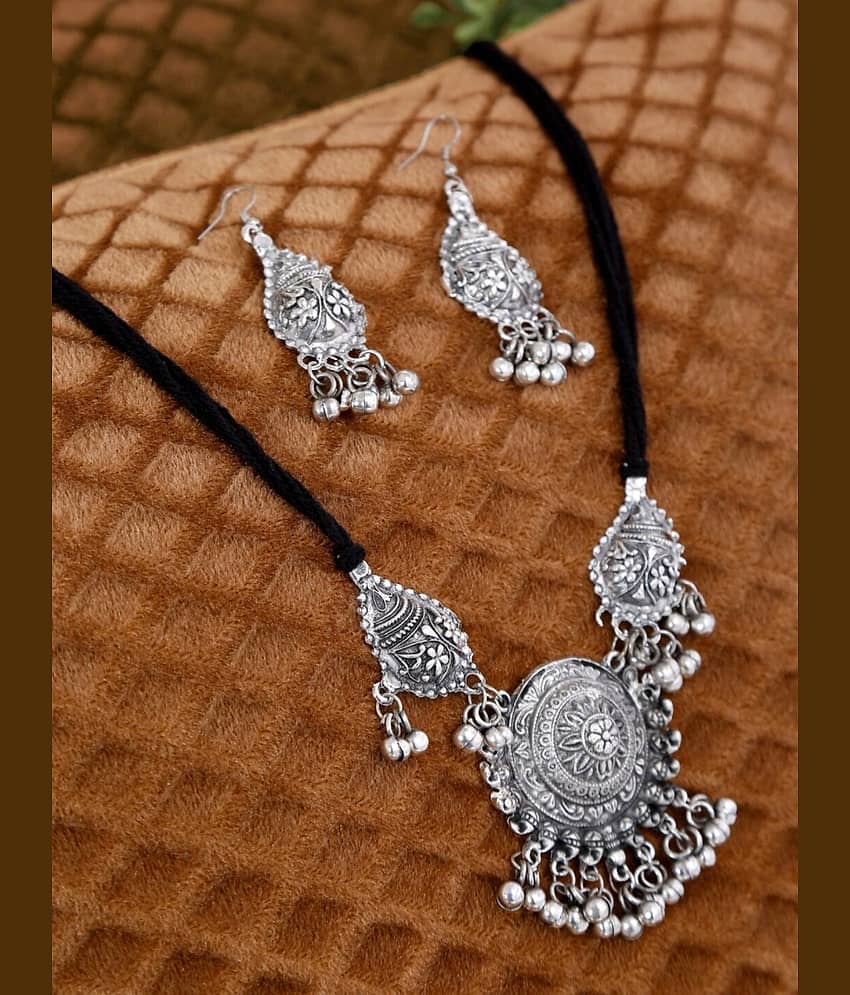 Sunhari Jewels Silver Alloy Necklace Set ( Pack of 1 )