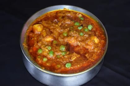Matar Paneer