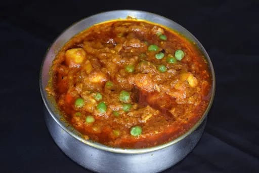 Matar Paneer