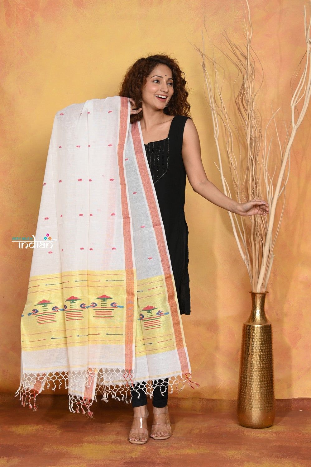 Mastaani ~ Handloom Pure Cotton Paithani Dupatta With Beautiful Handweave and Tassels ~ White