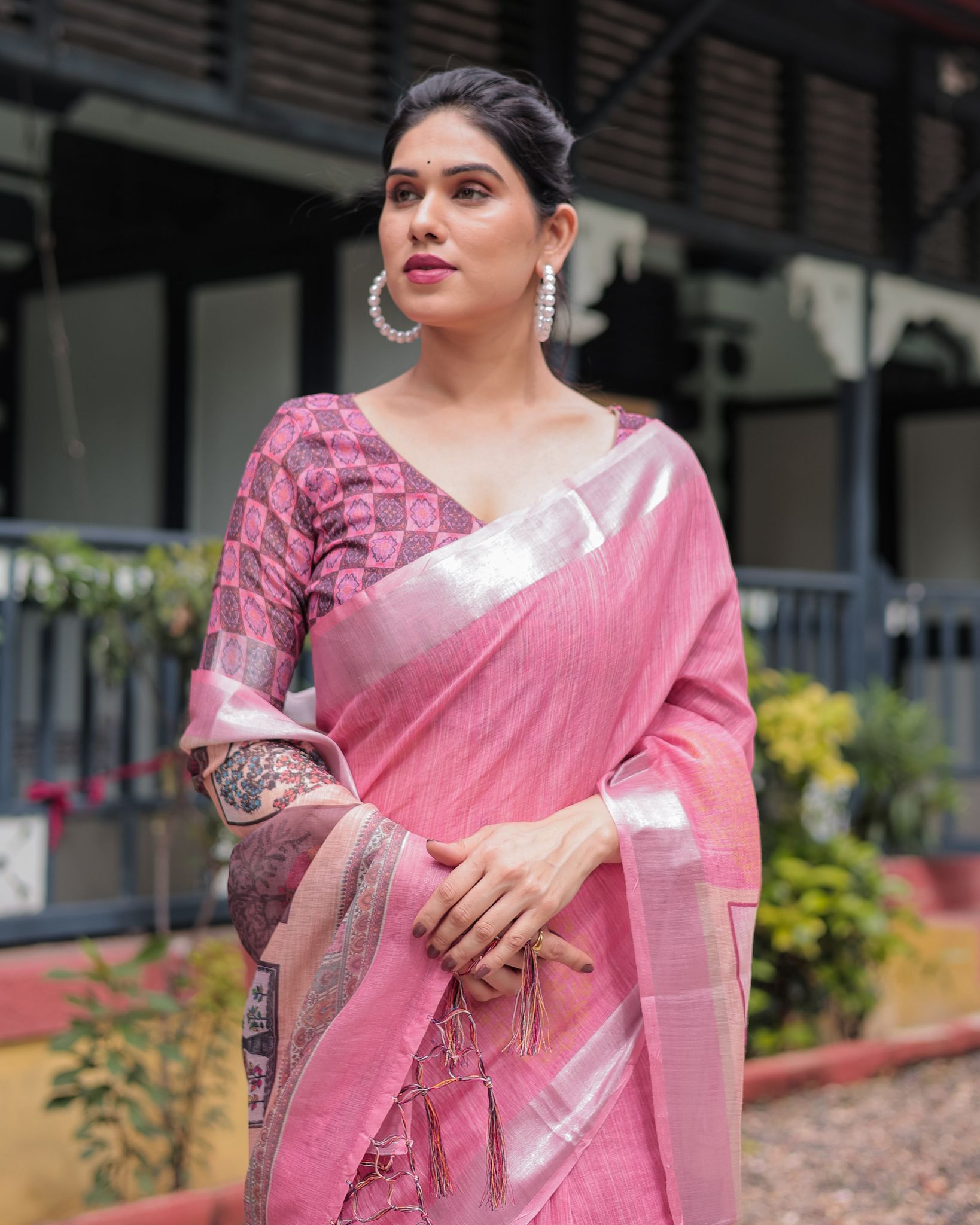 Pink Pure Cotton Linen Saree with Floral and Nature Print, Silver Border & Tassels-Regular