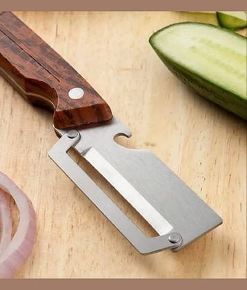3 in 1 vegetable peeler, fruit peeler, julienne peeler, stainless steel peeler, wooden handle peeler, multifunctional kitchen tool, potato peeler, carrot peeler, cucumber slicer, apple peeler, kitchen accessories