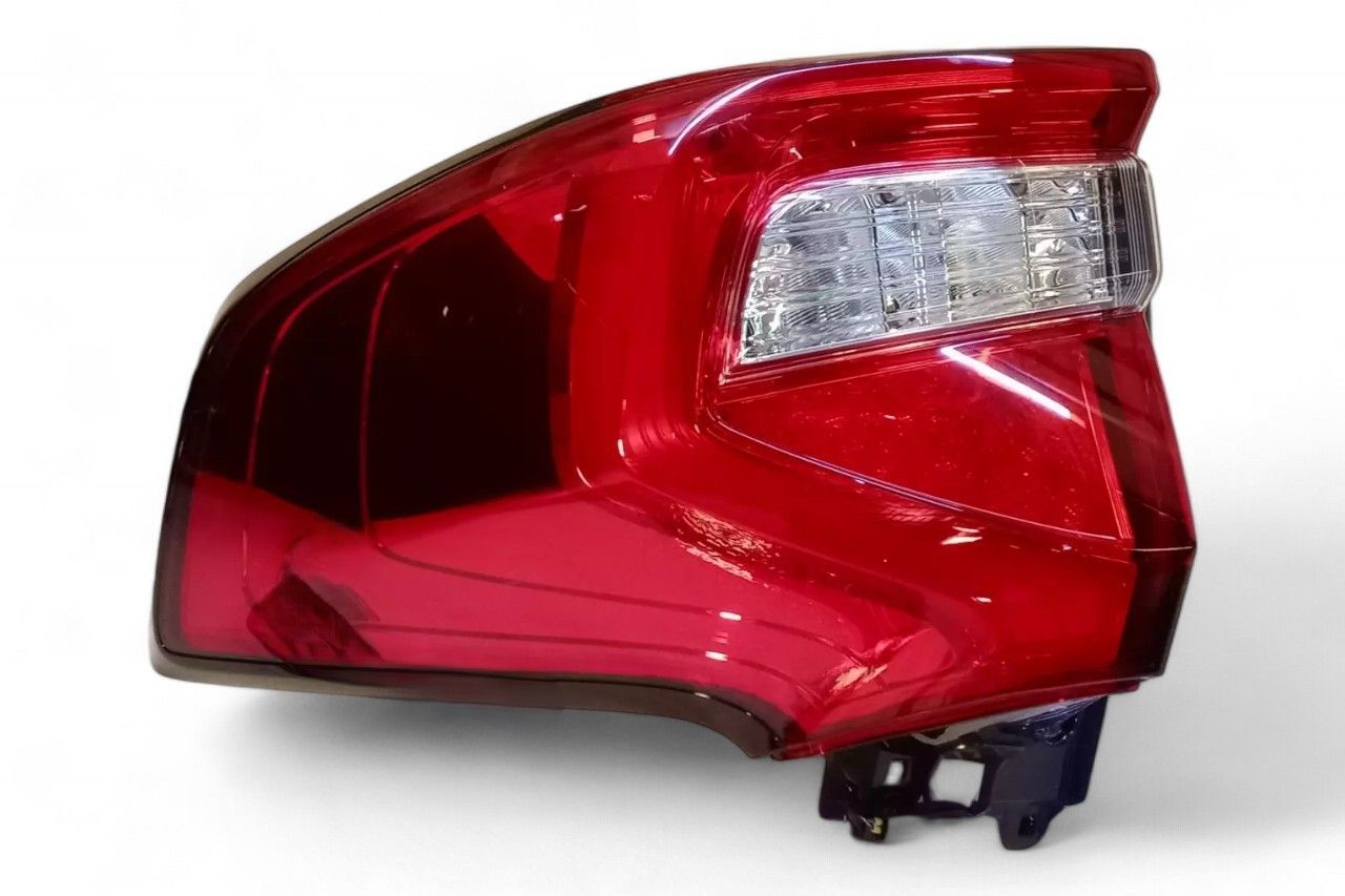 Lumax Rear Tail Lamp - RH AV900356