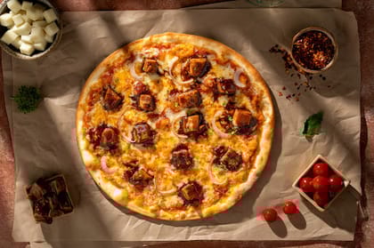 New York Pepper Barbeque Chicken Pizza
