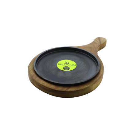 Trilonium Pre-Seasoned Cast Iron Sizzler Plate With Wooden Base | 7 inches | 1.17 Kgs Trilonium Pre-Seasoned Cast Iron Sizzler Plate With Wooden Base | 7 inches | 1.17 Kgs