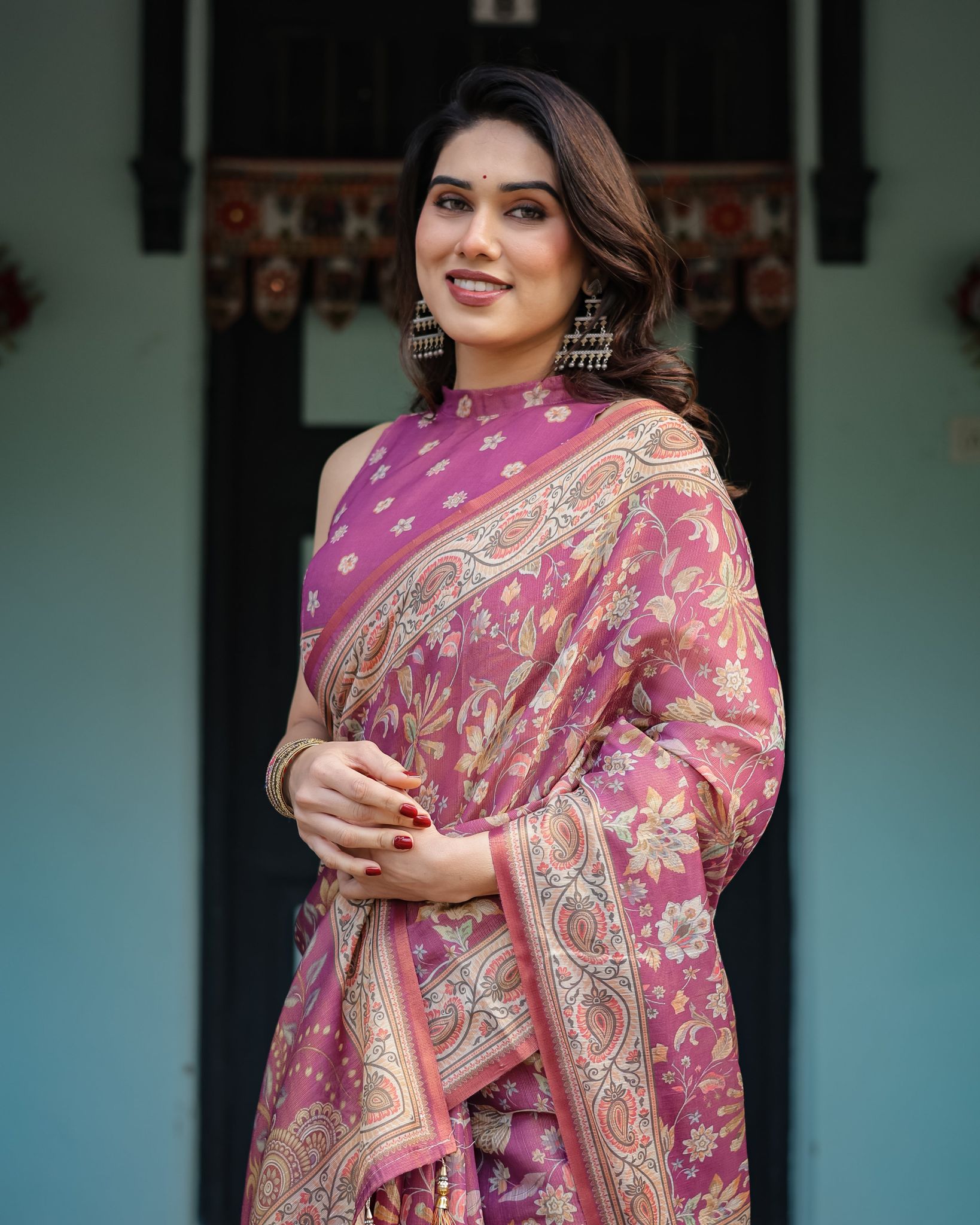 Magenta Handloom Cotton-Linen Saree with Gold Floral Motifs and Peacock Pallu-Regular