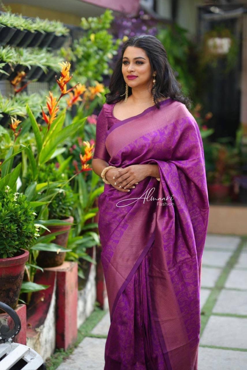 Zari Work Silk Saree With Blouse Piece