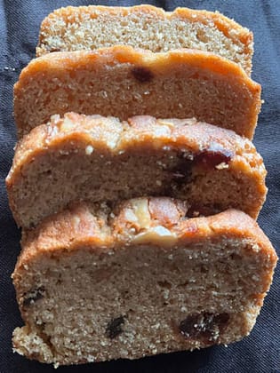 Dates & Walnut Dry Cake
