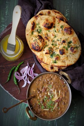 Dal Makhani With 1 Butter Naan