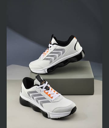 Campus RAGE White Men's Sports Running Shoes