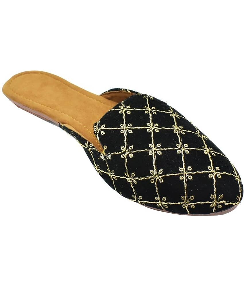 Apratim - Black Women's Mules