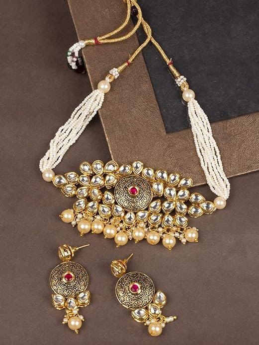 Gold Tone Antique Kundan Jewellery Set Embellished with Pear