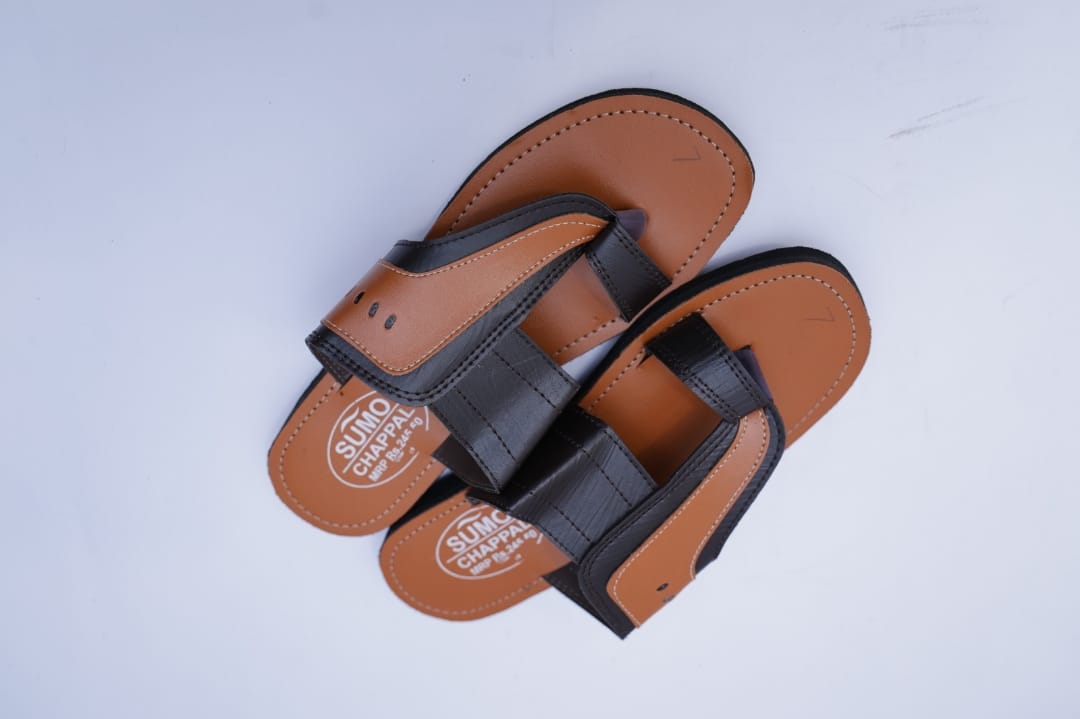 Male Thumb Design Footwear - Size 11