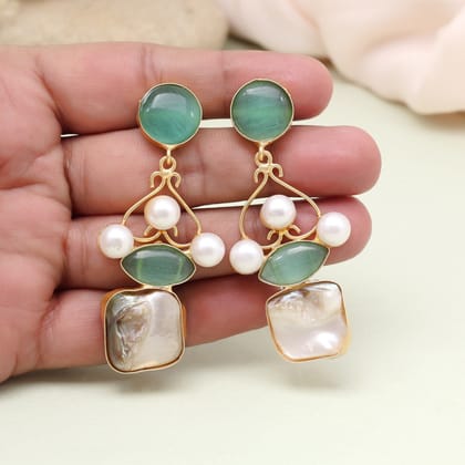 Lively Pista Green Color Amrapali Earrings-Earring Length: 6.50 CM x Width: 2.50 CM / Green / Brass With Good Quality Gold Plated