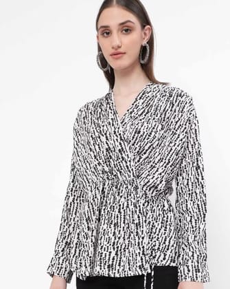 FEMELLA Printed V-neck Wrap Top FEMELLA Printed V-neck Wrap Top