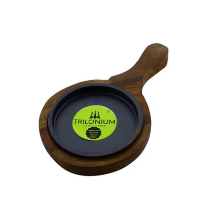 TRILONIUM Cast Iron Sizzler Plate with Wooden Base | Round | Long Handle (5 inches)