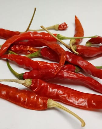 WORLD HARVEST RICE Sabut/Red Chilli Whole With Stem 200 gm