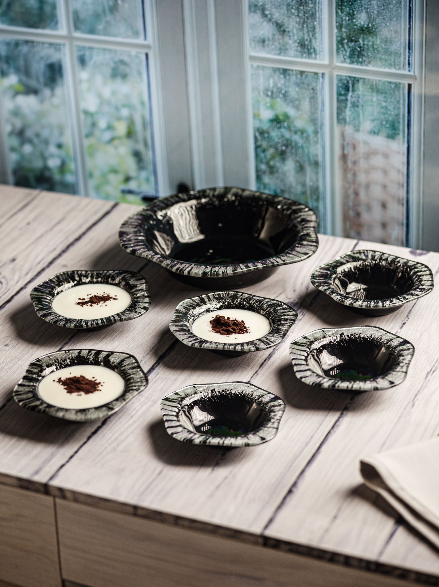 Black & Silver Glass Pudding Set (Pack Of 7)