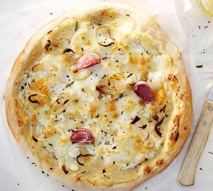 7" Regular Onion Pizza