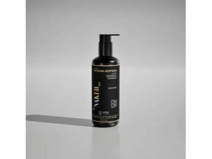 By NAKED fact SMCT Base Microbial OUD Unisex Body Wash | Refreshing Shower Gel for Deep Cleansing, Exfoliating, Hydrating, Moisturising, Softer & Smoother Skin Infused with Citrus paradisi seed, Illicium Verum Fruit, Citrus Junos seed-300 ml